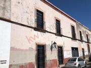 CASA en VENTA con dos locales en Centro Histórico, Querétaro