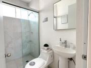 CASA EN VENTA CON ESCRITURA INMEDIATA ! ZONA FINSA,...