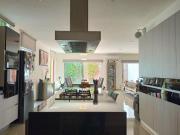 Casa en venta con espacios amplios y cuarto de servicio,...
