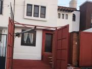 CASA EN VENTA CON ESTILO RUSTICO EN PIEDRA LISA