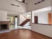 CASA EN VENTA CON ESTUDIO EN CLAUSTROS DEL PARQUE