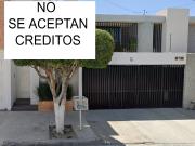 CASA EN VENTA CON EXCELENTE EN UBUCACION, PUERTO RICO...