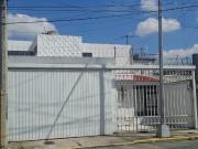 CASA EN VENTA CON EXCELENTE UBICACIÓN