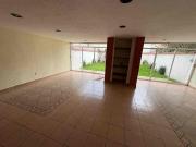 casa en venta con excelente ubicación cerca de sportika