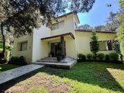 Casa En VENTA con gran jardín en Condado de Sayavedra,...