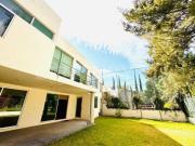 Casa en venta con jardín en calle Fuentes de Trevi CLUB...