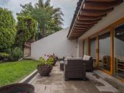 Casa en Venta con Jardín en La Vista Country Club