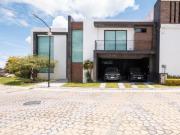 Casa en Venta con jardín en Lomas de Angelópolis II Zona...