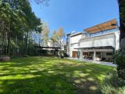 Casa en Venta con Jardín en Lomas de las Palmas,...