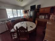 CASA EN VENTA CON JARDÍN Y ALBERCA, Fraccionamiento...