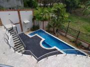 Casa en venta con la seguridad que su familia se merece...