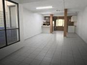 Casa en Venta con Local Comercial | Barrio San Vicente,...