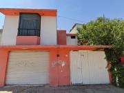 Casa en Venta con Local Comercial – Izcalli del Valle,...