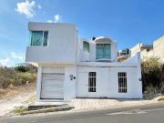 Casa en Rincón de Ocolusen: 2 Recámaras, Uso Comercial