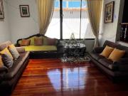 casa en venta con local y departamento sector. MONAY...