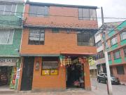 CASA EN VENTA RENTABLE CON LOCALES Y APARTAMENTOS EN...