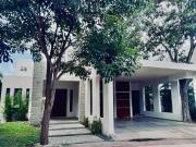 CASA EN VENTA CON PANELES SOLARES, 3 RECÁMARAS Y ALBERCA...