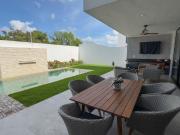 CASA EN VENTA CON PANELES SOLARES EN PRIVADA RESIDENCIAL...