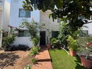 CASA EN VENTA CON PANELES SOLARES UBICADA EN LAS...