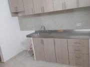 Casa En Venta Con Parqueadero, Cerca Al Centro Comercial...