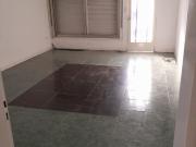 CASA EN VENTA CON PATIO Y PILETA CINCO ESQUINAS