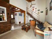 Casa en venta con patio y quincho