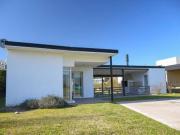 Casa en Venta con Pileta en La Carolina Golf y Country Club