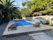 Casa en venta con Pileta Mar de Cobo