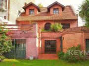 Casa en venta con pileta San martin zona residencial