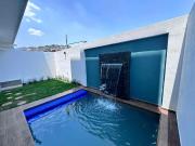 CASA EN VENTA CON PISICINA EN ALTOZANO MORELIA