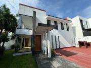 Casa en venta con portón eléctrico  Jiutepec