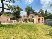 Casa en venta con psicina y jacuzzi al norte de Cuernavaca