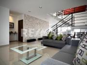 Casa en venta con recámara en PB en Cumbres del Lago...