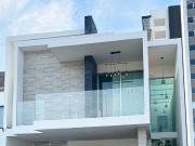 CASA EN VENTA CON RECÁMARA EN PB. FRACC. PASEO DEL...