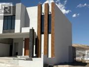 CASA EN VENTA CON RECAMARA EN PLANTA BAJA