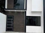 Casa en venta con recámara en planta baja Col Azteca...