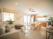 Casa en venta con Recámara en Planta Baja en Caucel