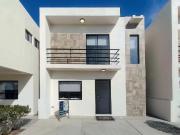 Casa en venta con recamara en planta baja en cerrada con...