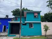 Casa en Venta con recámara en planta baja, local...