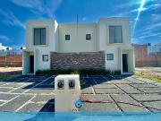 CASA EN VENTA CON RECÁMARA EN PLANTA BAJA – RESIDENCIAL...