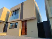 CASA EN VENTA CON REC?MARA EN PLANTA BAJA SANTUARIO M?S...