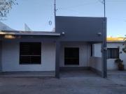 Casa en venta con recámaras en la planta baja en la...