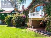 Casa en Venta con renta Barrio Boulevares