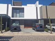 Casa en Venta con Roof Garden 3 recamaras, Nuevo Refugio...