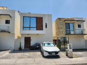 Casa en venta con roof garden, Cumbres Juriquilla