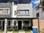 Casa en Venta con Roof Garden en Lomas de Angelopolis...