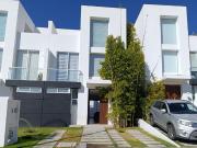 VENTA DE CASA EN RESIDENCIAL EL REFUGIO, FRAY JUNIPERO...
