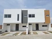 CASA EN VENTA CON ROOF GARDEN EN SAN FRANCISCO OCOTLÁN,...