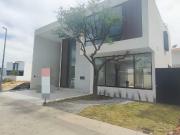 Casa en Venta con Roof Garden – Lomas del Molino, Zona...