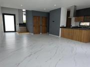 Casa en venta con roof garden precio especial!